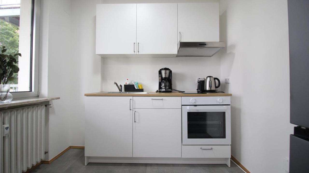 Apartmenthaus Kitzingen - Grosszuegige Wohnungen Fuer Je 6 Personen Mit Balkon ภายนอก รูปภาพ